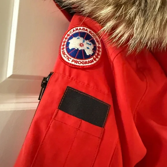 Canada Goose Montebello Parka - Picture 12 of 14